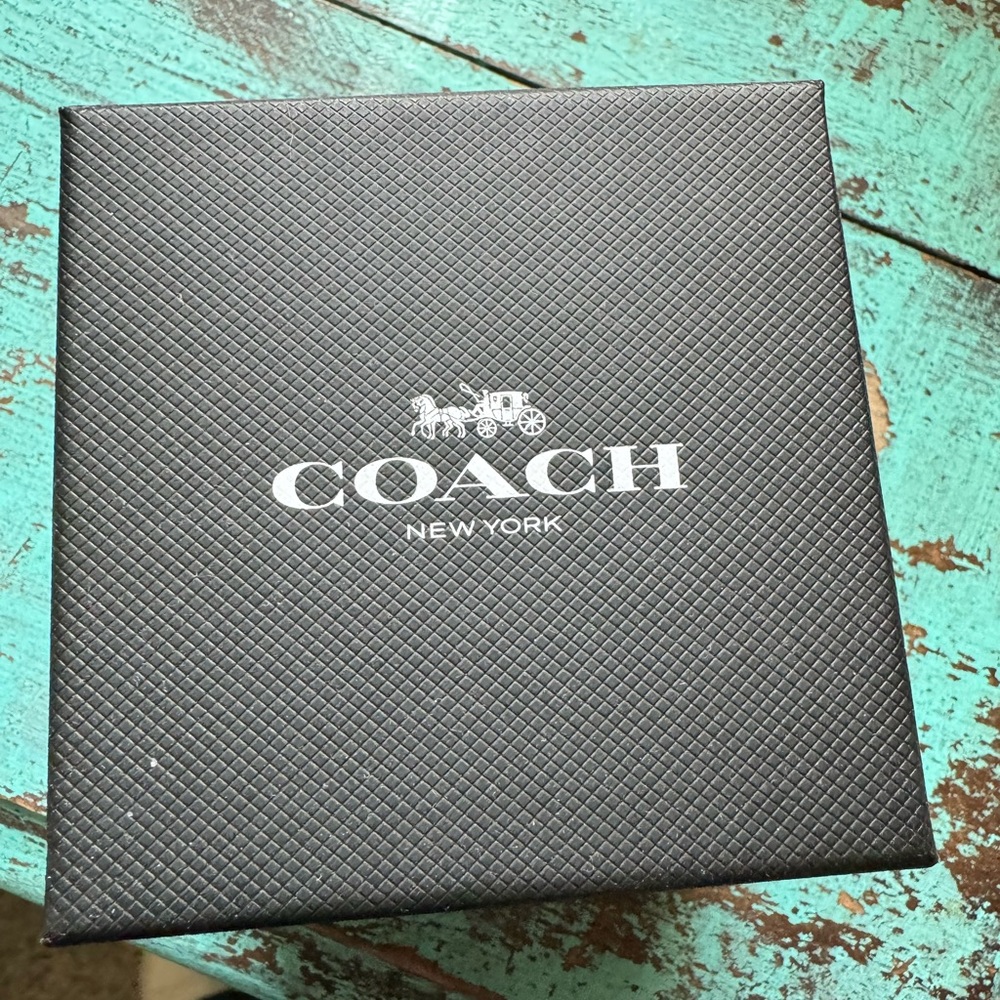 Coach watch - Picture 1 of 9